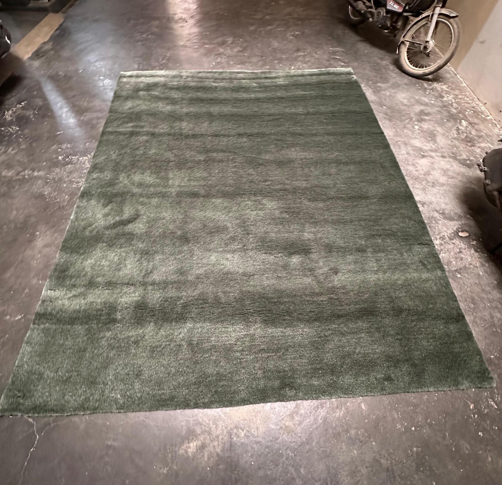 Solid Cashmere Handknotted Luxury Rug​